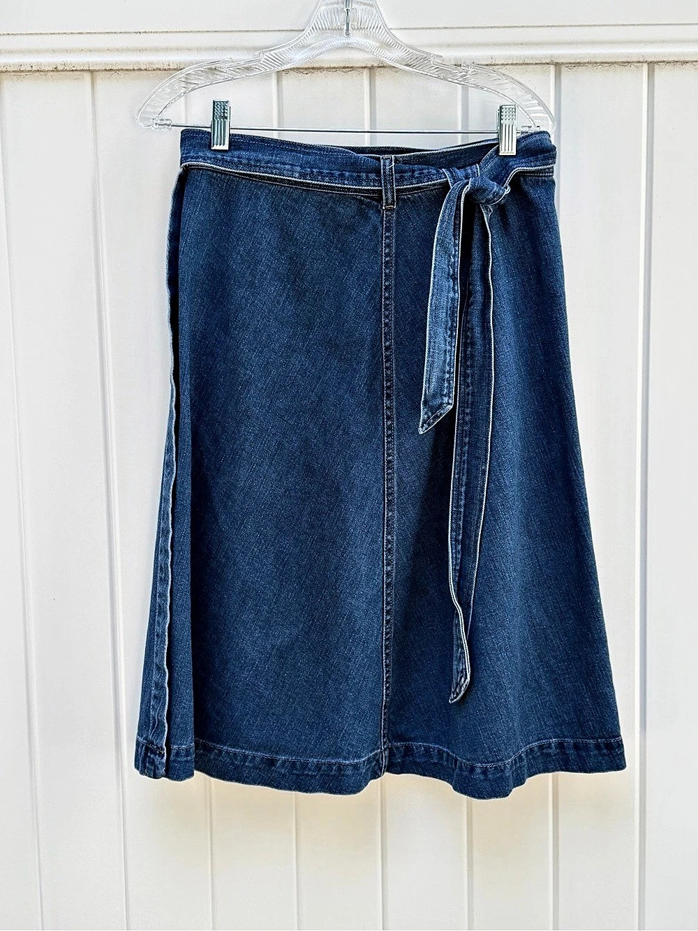 GAP - Denim Tie-Waist A-Line Wrap around Skirt